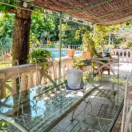 Casa de Férias Maison Piscine A *